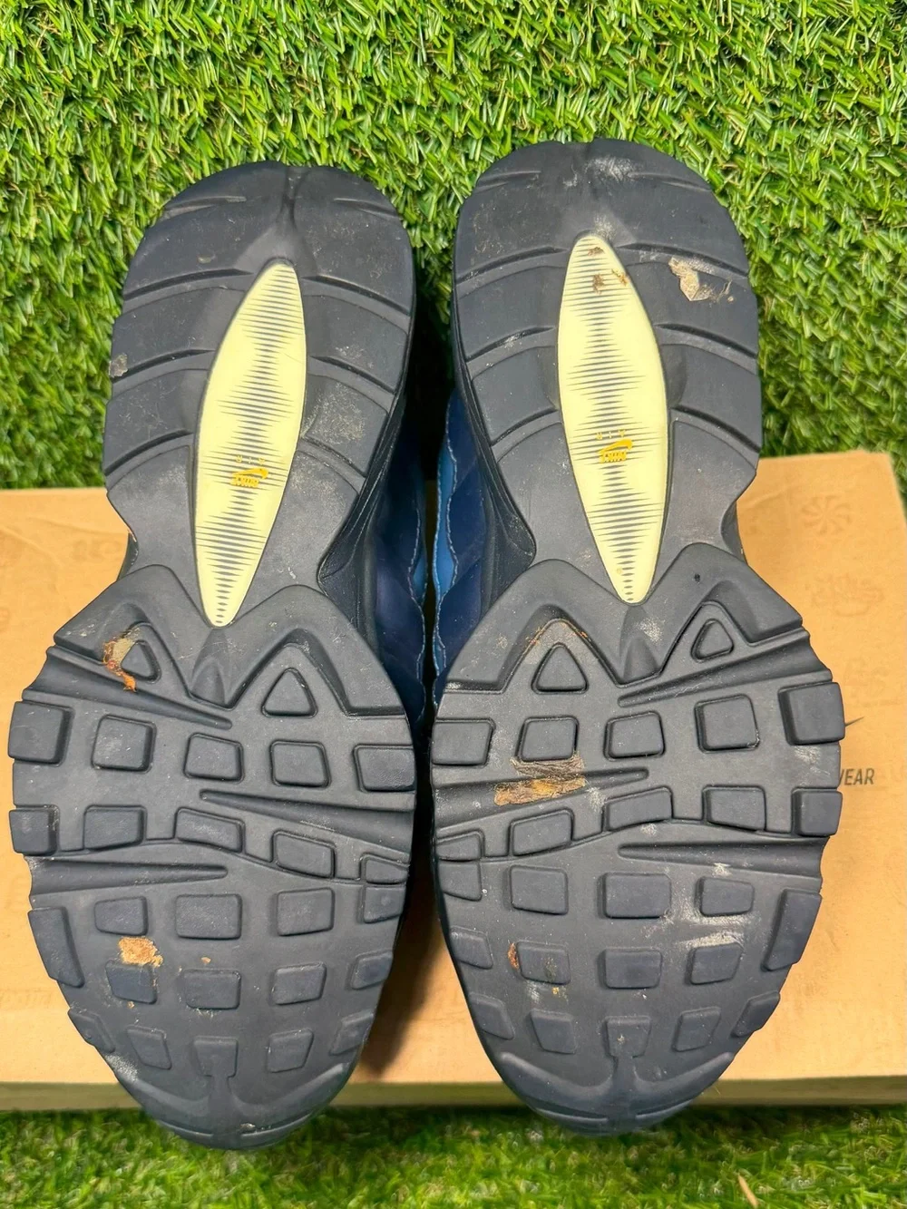 Etnies gradient discoloration perfect